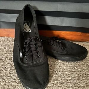 Van’s Authentic Wide shoe